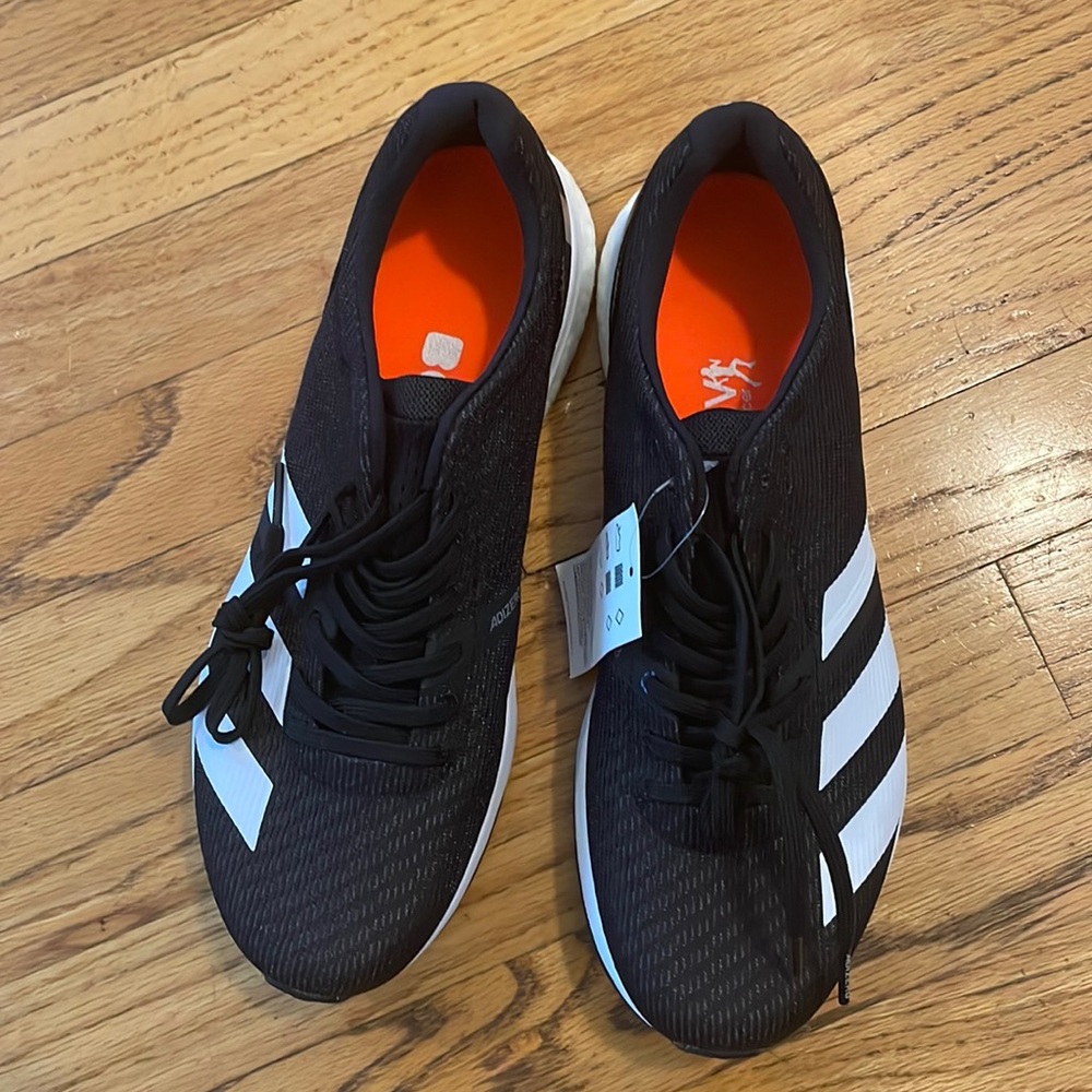 Nwt adidas black boost running sneaker 9.5
